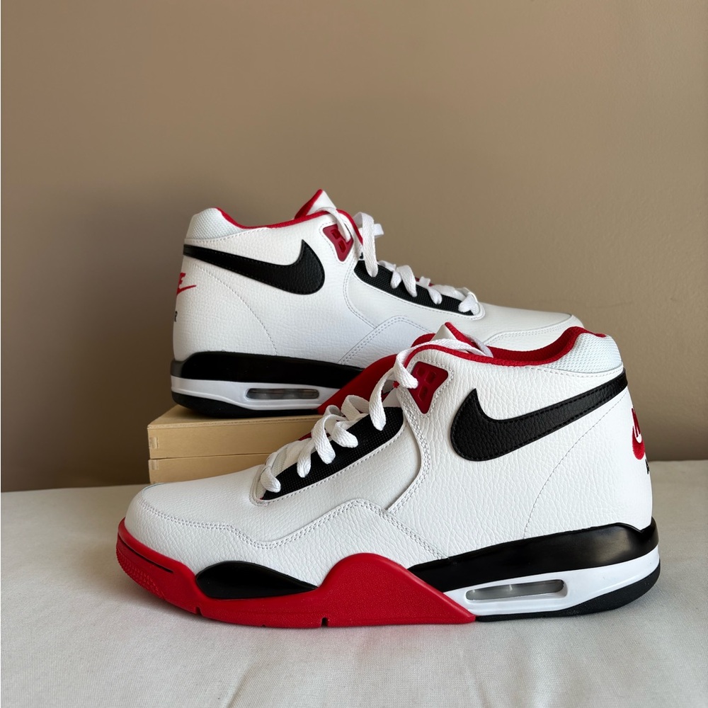 Nike Flight Legacy